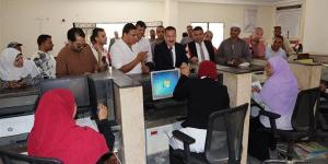 محافظ المنوفية يتفقد انتظام العمل بمجمع الخدمات الحكومية بسبك الأحد.. صور