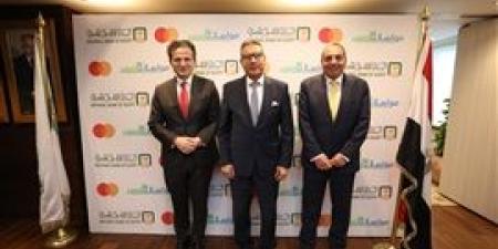 الأهلي المصري وماستركارد يوقعان بروتوكول مع مواصلات مصر لرقمنة مدفوعات النقل الجماعي