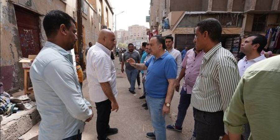 محافظ أسيوط يتفقد نتائج حملة إزالة الإشغالات بالقيسارية والسكة الجديدة بحي غرب
