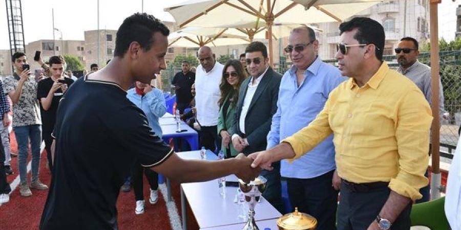 وزير الشباب والرياضة ومحافظ القليوبية يشهدان ختام دوري الأندية الصغيرة بمشاركة 320 فريقًا