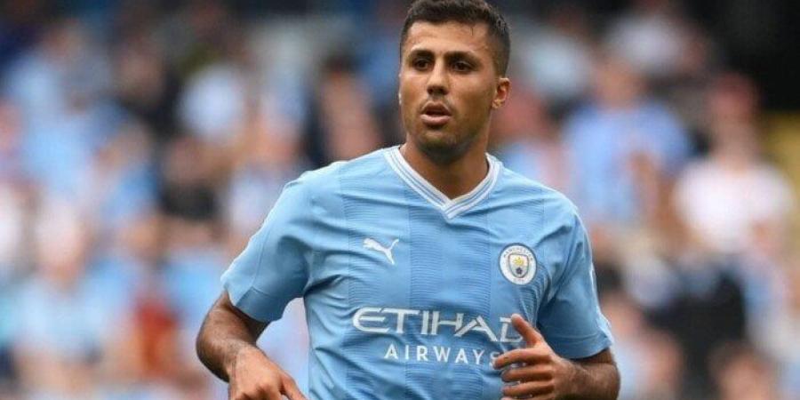 رودري يعود إلى مانشستر سيتي بعد تعافيه من إصابة في الرباط الصليبي