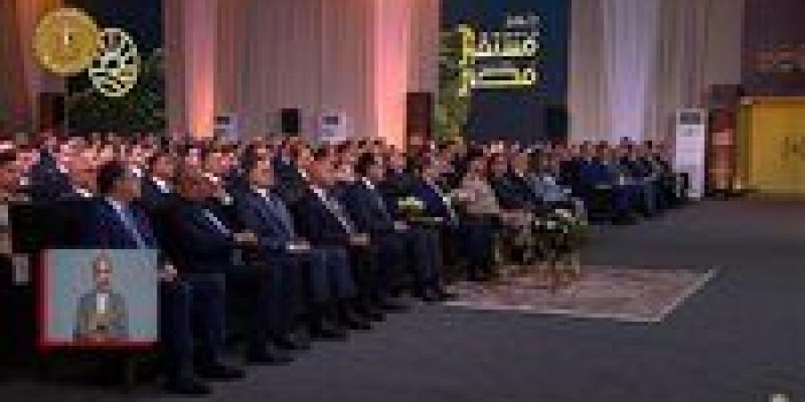 الرئيس السيسي يناشد القطاع الخاص الاستثمار في قطاع الزراعة
