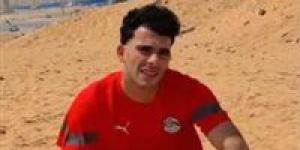 زيزو يتدرب منفردًا في الرمل استعدادًا للمشاركة مع الأهلي في كأس العالم للأندية (صور)