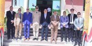 رئيس جامعة سوهاج يترأس مناقشة رسالة ماجستير حول تدريبات القوة الوظيفية