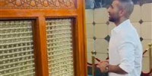 اللهم الحقنا بهما.. ابتهالات أحمد سعد داخل مسجد أبي حنيفه النعماني