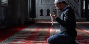 ما الحقوق المطلوب من المسلم أداؤها؟.. تعرف عليها