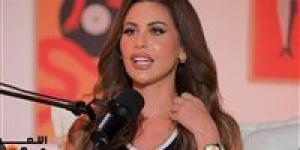 مي سليم في ظهور نادر مع ابنتها لي لي: تكة وهيجيلي جلطة منها