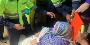 لفتة إنسانية.. استجابة فورية لاستغاثة سيدة غير قادرة على الحركة بالشرابية