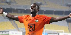 ياو انور يسجل الهدف الرابع للبنك الأهلي في شباك بيراميدز بالدوري