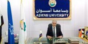 رئيس جامعة أسوان يتفقد امتحانات الفصل الدراسي الثاني 2024-2025