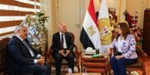 جهود متكاملة من وزارة التنمية المحلية لإعادة المظهر الحضاري لمصر الجديدة