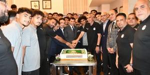 وزير والرياضة يؤازر منتخب الشباب قبل مواجهة المغرب في نصف نهائي أمم إفريقيا
