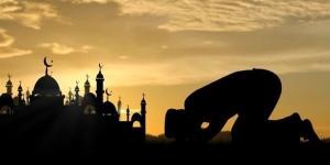 موعد أذان الظهر.. مواقيت الصلاة غدًا السبت في القاهرة والمحافظات