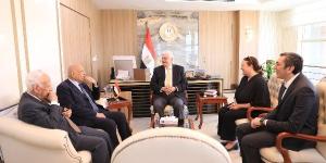 وزير التعليم العالي يستقبل الجراح العالمي الدكتور مجدي يعقوب