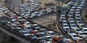 كثافات مرورية متحركة تضرب القاهرة والجيزة صباح الأحد وسط انتشار أمني مكثف