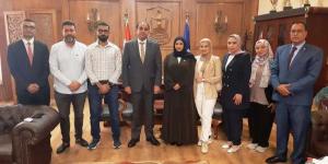 رئيس جامعة بورسعيد يستقبل المستشارة الثقافية لسفارة مملكة البحرين بالقاهرة