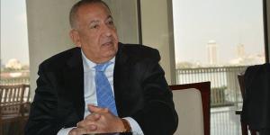 كامل أبو علي يتقدم باستقالته من رئاسة النادي المصري