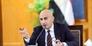 هل تحل «كامبريدج» محل «لونج مان»؟.. حقيقة إلغاء مناهج كونكت وهالو 2026 (إنفوجراف)