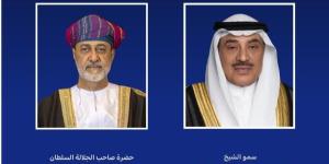 ولي العهد الكويتي يعزي سلطان عمان بوفاة والدة حرمه