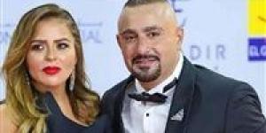 واصبر.. تعليق مها الصغير على انفصالها من الفنان أحمد السقا