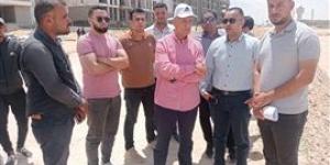 مسئولو "الإسكان" يتابعون المشروعات الجاري تنفيذها بالقرى السياحية