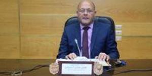 النعماني يقرر صرف مكافاة للعاملين بجامعة سوهاج تقديرا لجهودهم