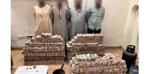 أخبار مصر اليوم.. مضبوطات بـ77 مليون جنيه.. ضبط 4 أشخاص لقيامهم بالتنقيب عن خام الذهب في أسوان.. توقعات بوصول إنتاجية القمح هذا العام إلى 10 ملايين طن