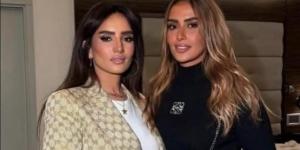 شقيقة زينة تترك بصمتها على السجادة الحمراء لمهرجان كان السينمائي