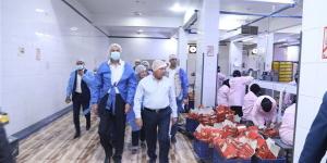 خلال زيارته لسوهاج.. وزير الصناعة يفتتح عددا من المشروعات ضمن برنامج تنمية الصعيد