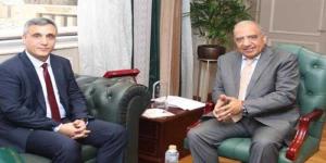وزير الكهرباء والطاقة المتجددة يستقبل سفير الجزائر بالقاهرة لبحث سبل دعم وتعزيز فرص التعاون والشراكة والاستثمار