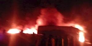 حريق هائل في مصنع فوم بكفر الشيخ.. صور