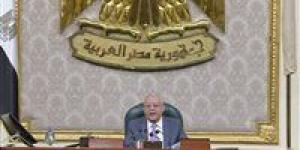 ورسالتين من رئيس الشيوخ..جبالي يحيل قراراين جمهوريين 3 مشروعات قوانين للجان