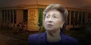 "بجواره مسدس".. معاينة موقع جثة حفيد الدكتورة نوال الدجوي بأكتوبر