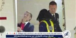 فيديو صادم يظهر لحظة دفع بريجيت ماكرون لوجه زوجها الرئيس الفرنسي.. الإليزيه يعلّق