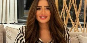 كان بيلعب مع صحابه.. إصابة ابن الفنانة زينة أثناء محاولته الهرب من كلب بالشيخ زايد