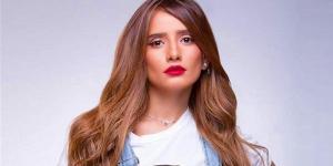 "قاللي إحنا اللى بنحط القانون".. زينة تكشف كواليس تعرض نجلها للاعتداء من كلب