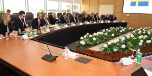 وزير الكهرباء يستقبل وزير التجارة الخارجية بالسويد لبحث سبل دعم الشراكة
