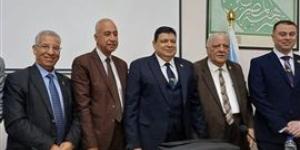 اليماني يشارك في ندوة المحطة النووية في المجمع العلمي المصري
