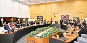وزير الإسكان يعقد اجتماعه الدوري مع أعضاء البرلمان بمجلسيه النواب والشيوخ