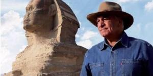 زاهي حواس: الهجوم عليّ في مصر غير منهجي.. وجو روجان لم يقرأ كتابي