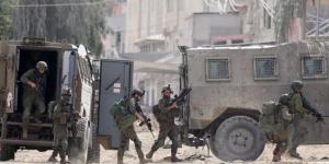 توتر أمني في الضفة الغربية.. قوات الاحتلال تقتحم منزل فلسطيني
