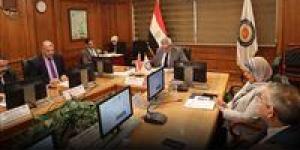 الأعلى للدراسات العليا يبحث إنشاء مكتب للنزاهة العلمية بالجامعات