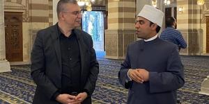 بعد تعافيه من الجراحة.. عمرو الليثي يعود بـ"واحد من الناس" من مسجد السيدة زينب