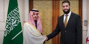 وزير الخارجية السعودي يصل لـ دمشق برفقة وفد اقتصادي