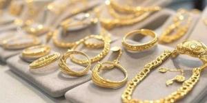 1000 جنيه تراجع.. سعر الجنيه الذهب يخالف التوقعات وعيار 21 مفاجأة اليوم