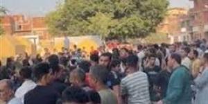 تشييع جثمان شاب لقى مصرعه بسبب دفاعه عن نجلة عمه ببنها