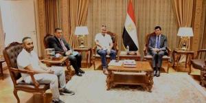 وزير الشباب والرياضة يبحث استعدادات البعثة المصرية لعبور سباق كابرى نابولي