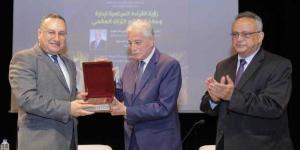 مستشار رئيس الجمهورية للتنمية المحلية يحاضر في مكتبة الإسكندرية