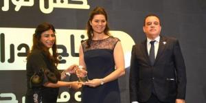 «القومي لحقوق الإنسان» يكرم يسرا اللوزي عن دورها في «لام شمسية».. صور