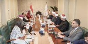 وزير الأوقاف يستقبل مديرة المركز القومي للبحوث الاجتماعية والجنائية